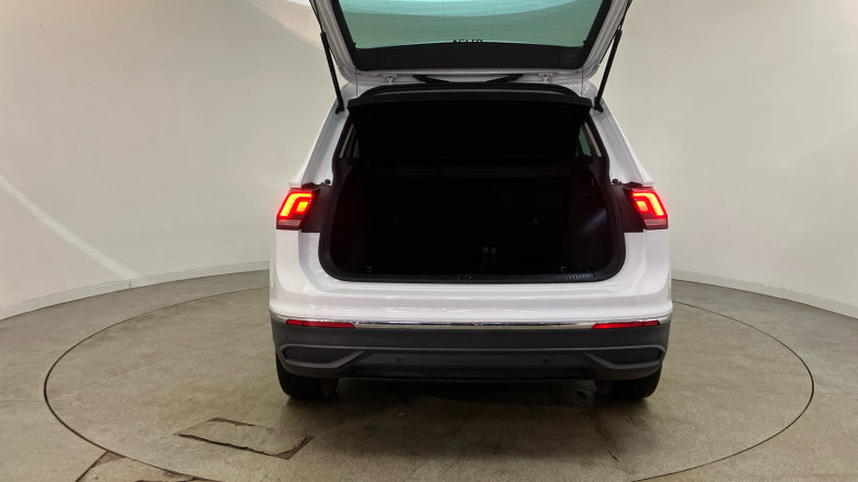 Volkswagen Tiguan 1.5 TSI 150 Life 5dr Petrol Estate